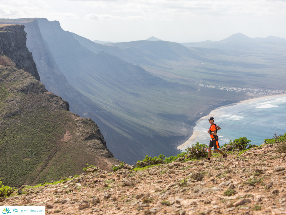Trailrunreizen op de Canarische Eilanden: Het Ultieme Paradijs voor Trailrunners